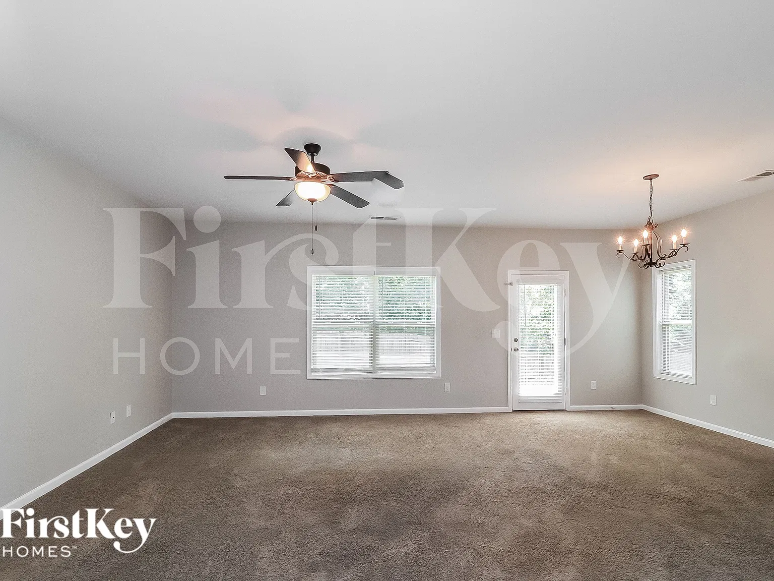3 bed, 2.0 bath, 1656 sqft, $2,115 — Photo 4
