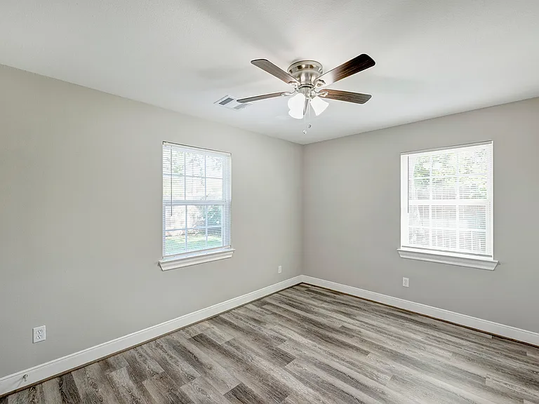 8510 Alcott Dr — Photo 15