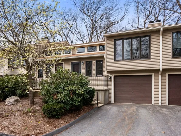 62 Nottingham Rd, Grafton, MA 01519