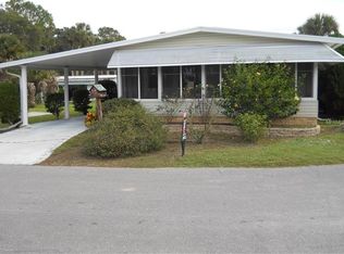 92 Country Gardens Dr, Eustis, FL 32726