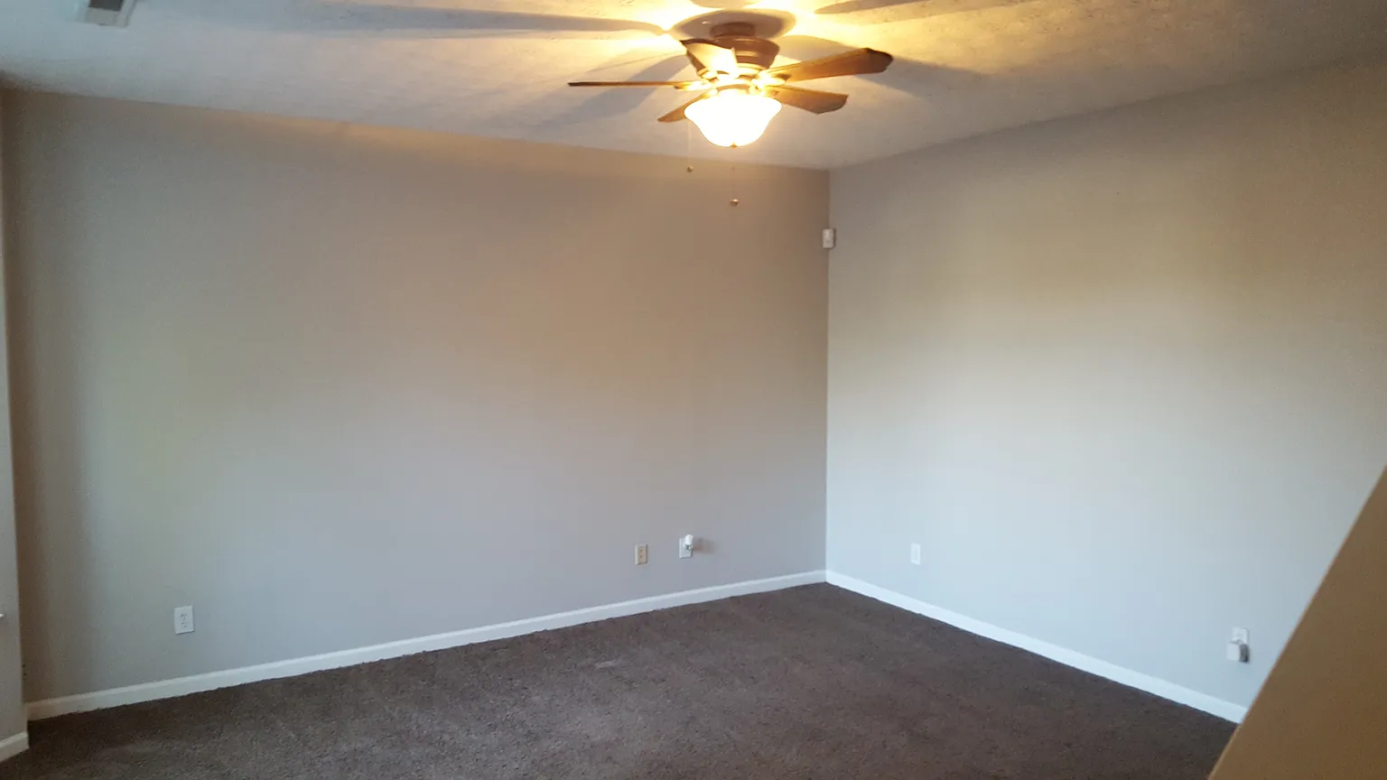 6061 Camden Forrest Dr photo 1