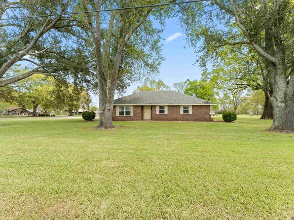 45109 Kid Bourgeois Rd, Saint Amant, LA 70774