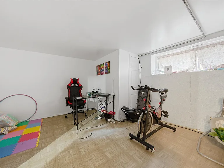 1025 N Trumbull Ave #B — Photo 7