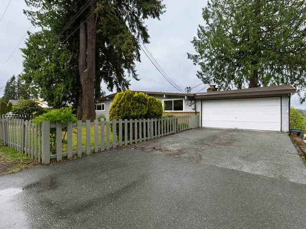 5627 213th St SW #A, Mountlake Terrace, WA 98043