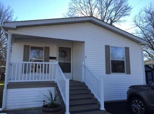 4 Willow Dr, Hatfield, PA 19440