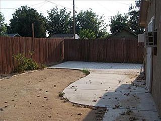 5th image of 3852 E Harvey Ave