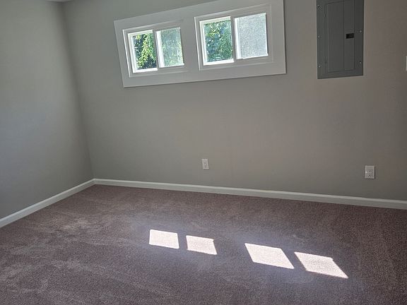 3rd image of 7 Carol Court
