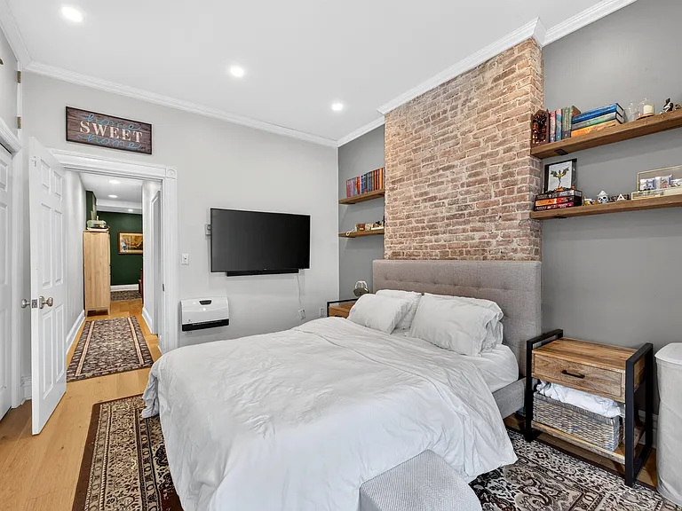 1214 Washington St #2 — Photo 14