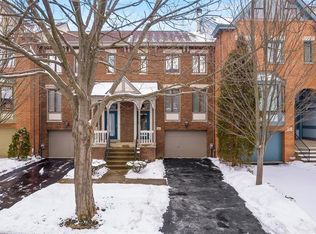 100 Denniston St APT 3, Pittsburgh, PA
