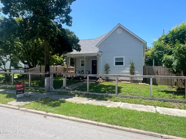 120 N Oronogo St, Webb City, MO 64870