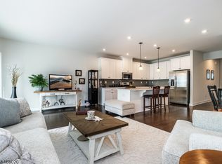 19 Cypress Ln, Sparta, NJ 07871