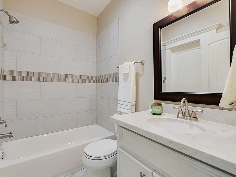 1244 W 26th St — Photo 10