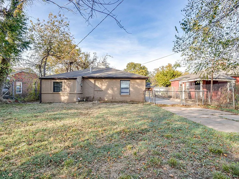 506 E Curtis Dr — Photo 23