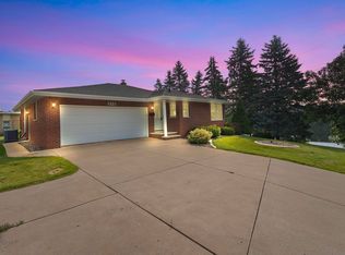 212 Pine St, Wrightstown, WI 54180