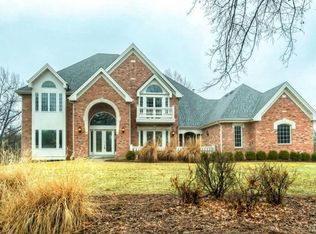 360 Laduemont Dr, Saint Louis, MO 63141