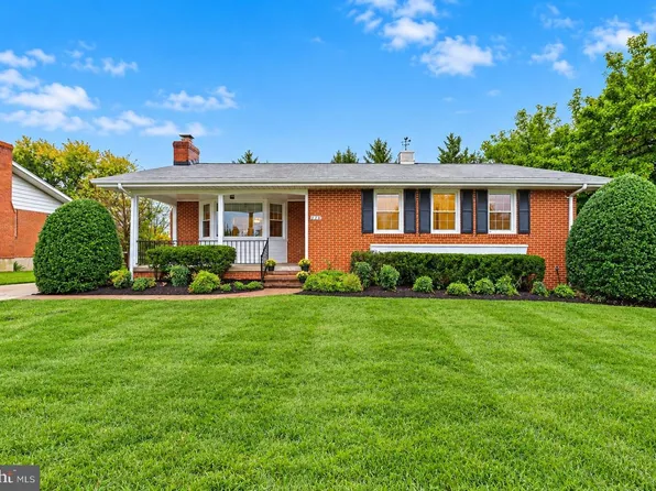 220 Chantrey Rd, Lutherville Timonium, MD 21093