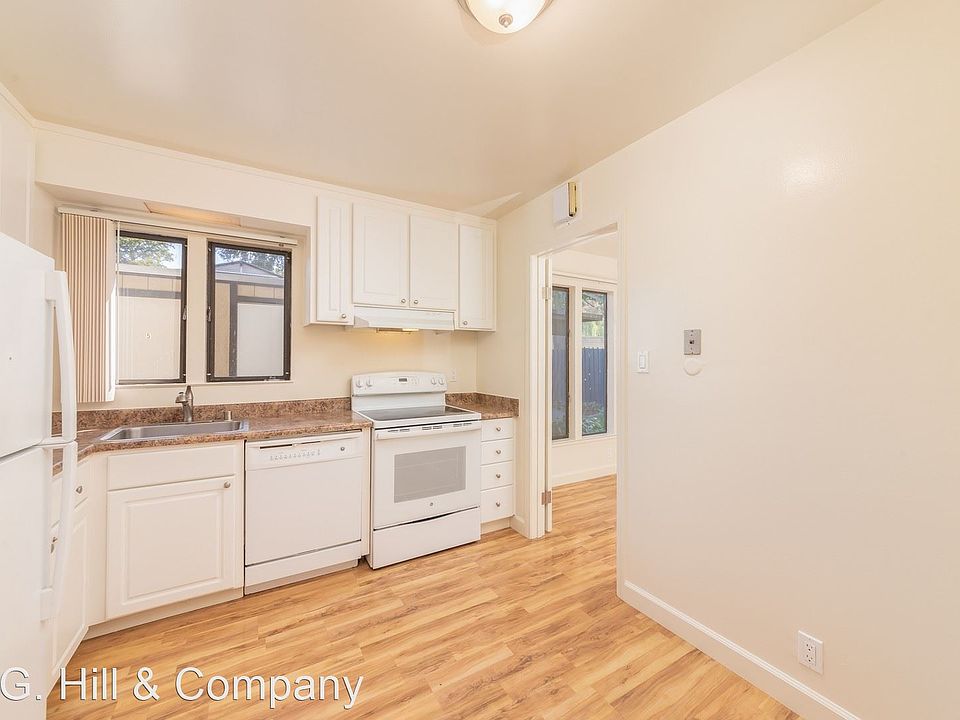 1st image of 1936 Desert Cir APT 2