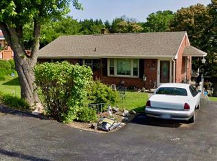 5011 Victoria St NW, Roanoke, VA
