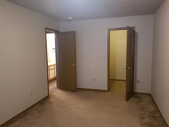 4th image of 663 Faidley Ct APT 4