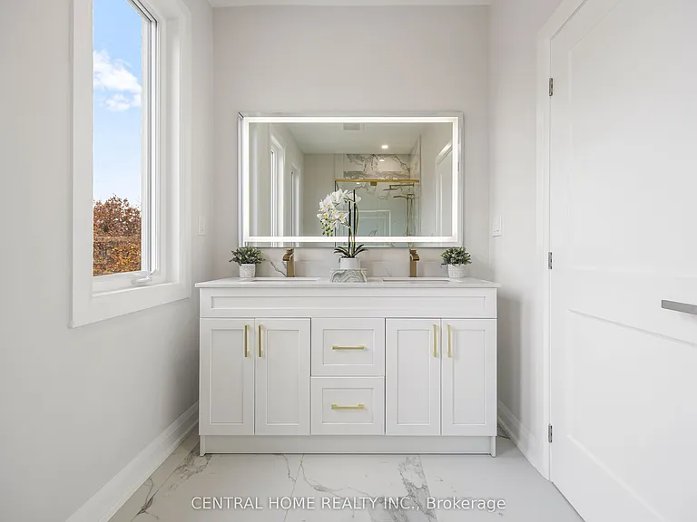 2946 Elgin Mills Rd E — Photo 16