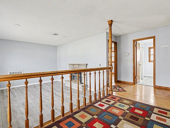 4th image of 322 28th St N