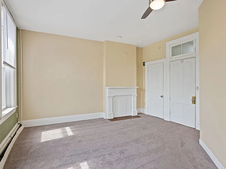 2419 Vine St #5 — Photo 11