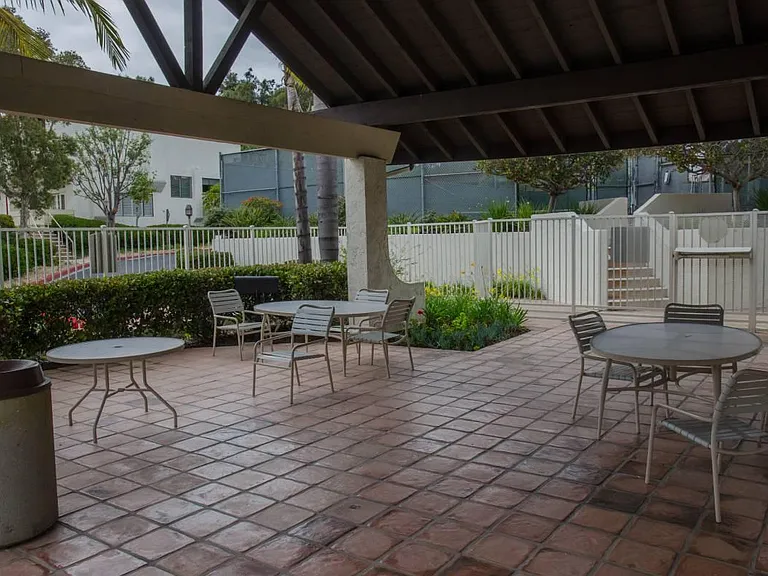3978 La Jolla Village Dr — Photo 17