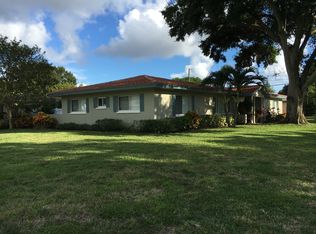 800 38th Ave NE, Saint Petersburg, FL 33704