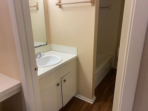 2nd image of 1100-1110 Holik Dr #D