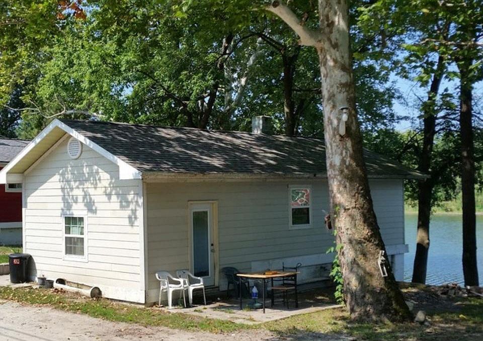 1st image of 21319 Clare Ave