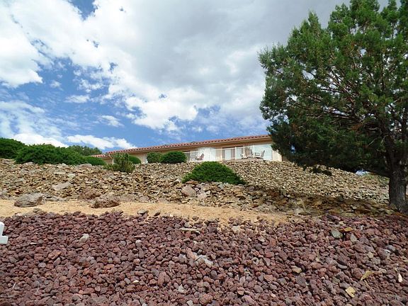 3rd image of 947 Yavapai Hills Dr