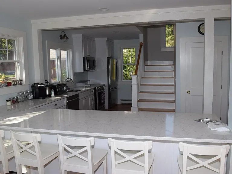 Well-equipped kitchen