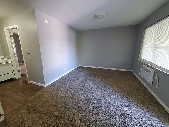 5th image of 111 W Mulberry St APT 9