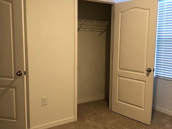 3rd image of 2948 Gibraltar Blvd