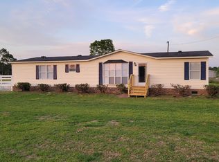 498 W Hanrahan Rd, Grifton, NC 28530