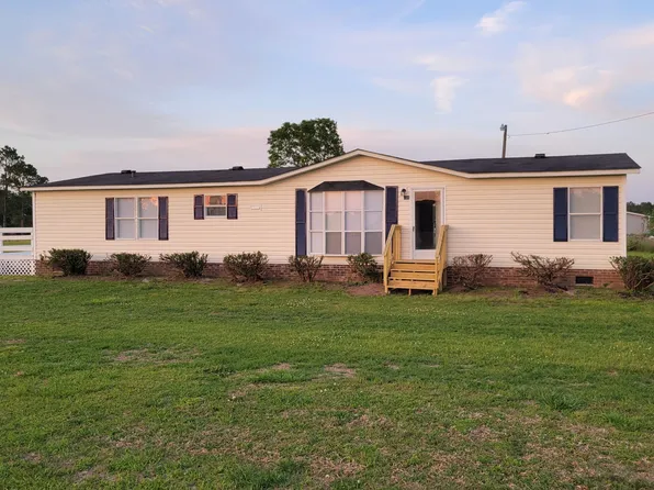 498 W Hanrahan Road, Grifton, NC 28530