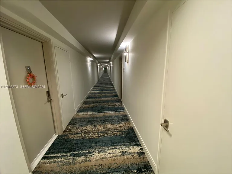 531 N Ocean #611 — Photo 28