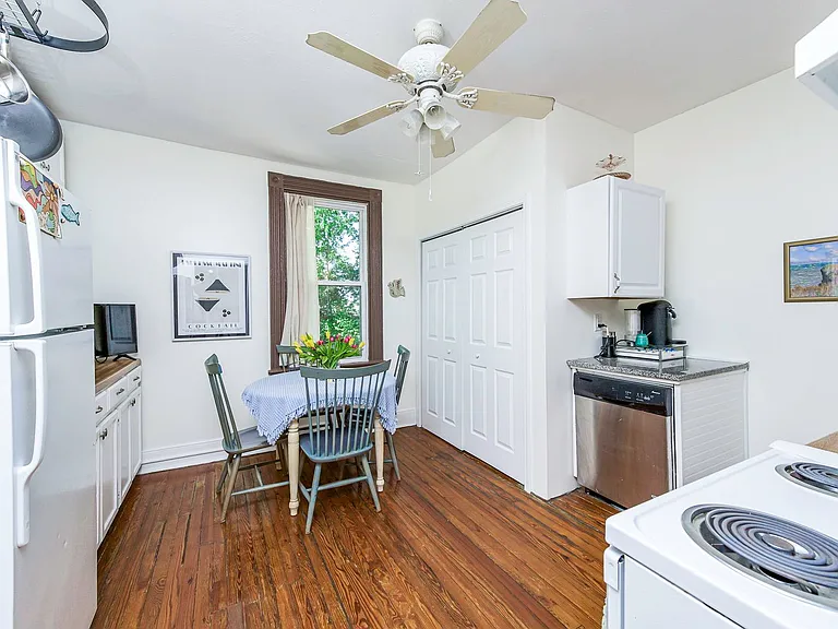 3203 Parkwood Avenue Richmond Va. 23221 — Photo 6
