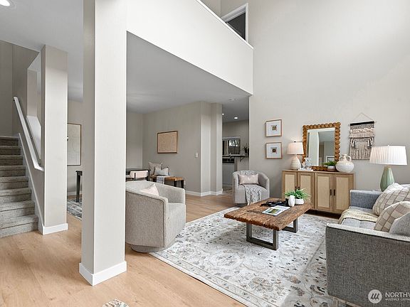 4th image of 401 S 51st Court