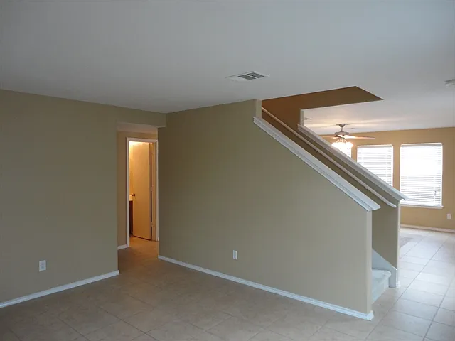 5337 Mathra Dr — Photo 6