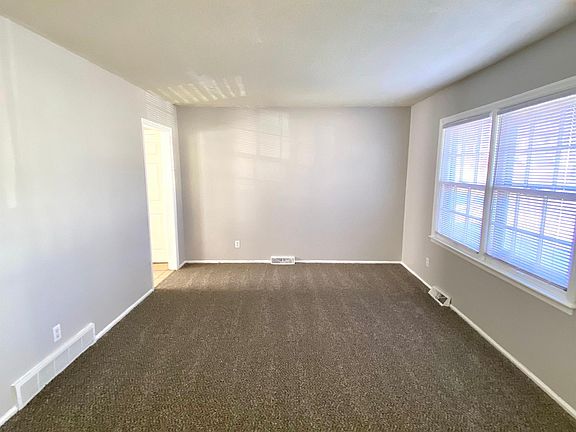 5th image of 8007 E 118th St