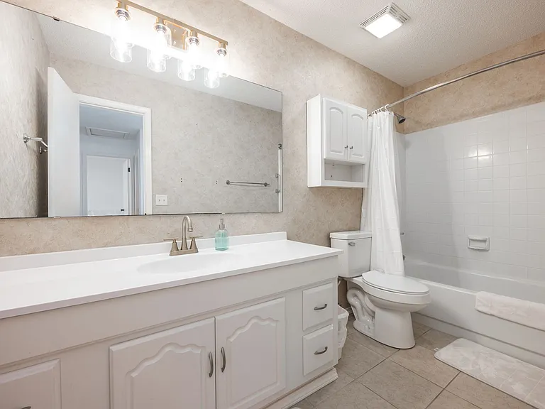 617 Emerald Ln — Photo 14