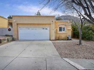 3648 Arboleda Senda NE, Albuquerque, NM 87111