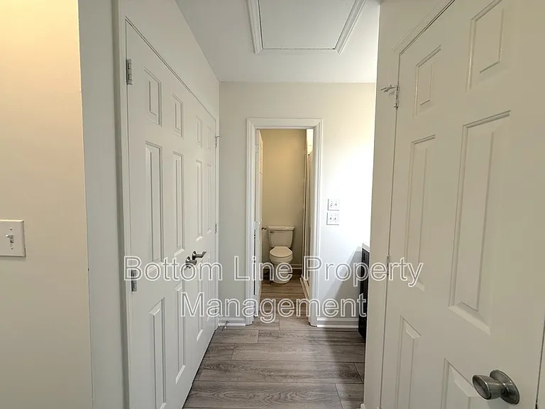 4013 Inglehurst Dr — Photo 18