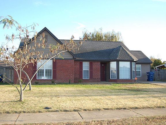 3rd image of 4175 Grace Blvd