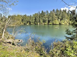 61 E Cormorant Pl, Grapeview, WA 98546