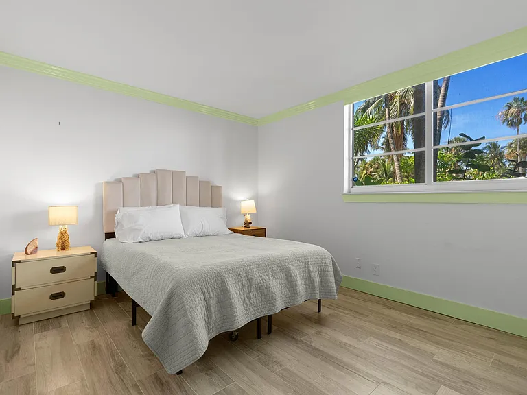 917 N Flagler Dr #108 — Photo 11