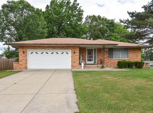 6606 Troy Oval, Parma, OH 44129