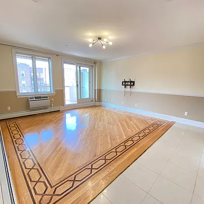 Rented by R New York | media 23