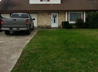 107 Ralph St, Clute, TX 77531